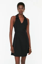 rni ovratnik Podrobno tkana obleka