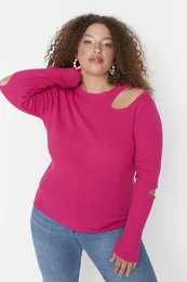 krivulja Fuksija je izrezala podroben pulover za tanke pletenine Crewneck