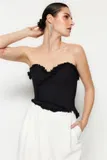 Plemeniti bustier topi image
