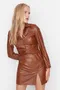 Mini kožené šaty image