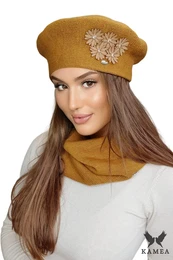 enska baretka Kamea_Beret_K.22.051.48_Honey
