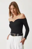 Trička a topíky s mokrým vzhledem image
