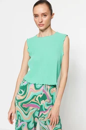 Green Pleated Crop Knitted Blouse