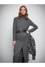 Melis Aazat X - Triko s dlouhmi rukvy a rolkem, voln stih.