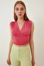 Happiness stanbul Women's Pink Deep V-Neck Crop Sandy Knitted Blouse