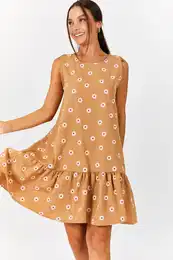 Women's Beige Daisy Pattern Sleeveless Frilly Skirt Dress