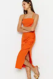 oranna drape podrobna midi elegantna veerna obleka