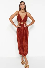 Odprtina pasu cimeta / okno drsalca / izrezano pleteno podrobno elegantno veerno obleko s cevmi