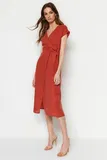 Short sleeves Midi Obleke na preklop za dame image