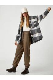 jogger hlae z elastinim pasom in ipkasto tkanino.