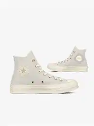 Women's sneakers