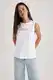 DEFACTO Regular Fit Crew Neck Undershirt