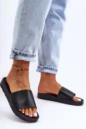 Women's sliders