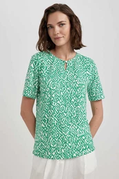 Traditional Regular Fit Crew Neck Short Sleeve T-Shirt