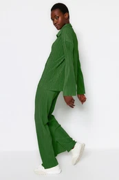 Green Pleated Regular Buttoned Knitted Two Piece Set