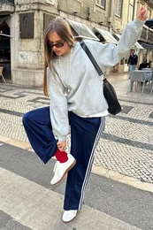 Gray Crew Neck Basic Sweatshirt