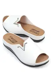 Women's sliders
