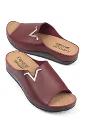 Women's sliders