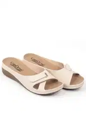 Women's sliders