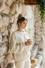 Stone Oversize/Relaxed Cut Basic Crew Neck Thick/Polar inside Knitted Sweatshirt
