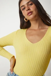 Happiness stanbul Women's Yellow V-Neck Ribbed Basic Blouse