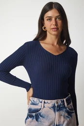 Happiness stanbul Women's Navy Blue V-Neck Ribbed Basic Blouse