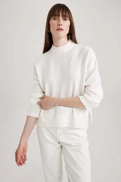 Relax Fit pulover vratu posadke