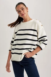 Relax Fit pulover vratu posadke