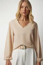 Happiness stanbul Women's Beige V Neck Crepe Blouse