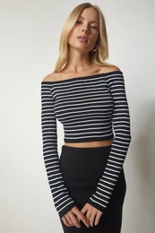 Happiness stanbul Women's Black Square Neck Striped Crop Blouse