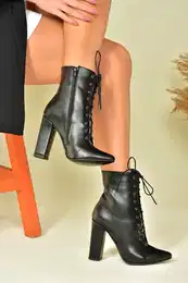 Women's Black Thick Heeled Daily Boots