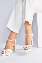 Women's Evening Dress Shoes with Pearlescent Platform Heels