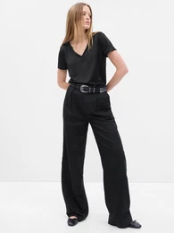 V-neck T-shirt - Women