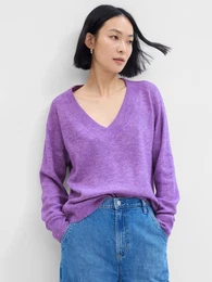 Knitted sweater with V-neck - Women
