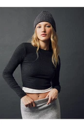 Crew Neck Straight Long Sleeve Women's Crop