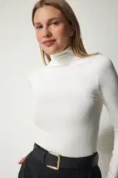 Happiness stanbul Women's Ecru High Collar Saran Stretchy Knitted Blouse