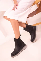 Black Women's Boots & Booties 18446
