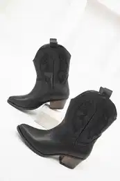 Women's Black Boots & Bootie 18629