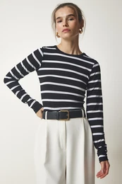 Happiness stanbul Women's Black Striped Knitted Blouse