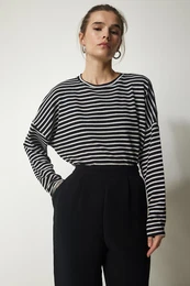 Happiness stanbul Women's Black Striped Knitted Blouse