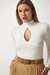 Happiness stanbul Women's Ecru Cut Out Detailed Viscose Knitted Blouse