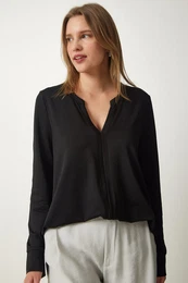 Happiness stanbul Women's Black Crew Neck Knitted Blouse