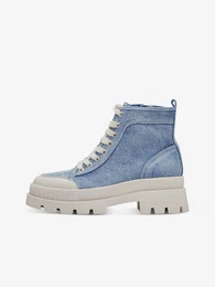 Women's sneakers