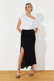 Black Slit Detailed Fish Shape Maxi Length Woven Skirt