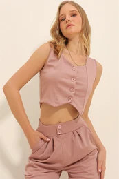 Trend Alaat Stili Women's Powder Pink Sweetheart Collar Buttoned Crop Vest