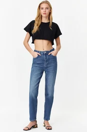 Blue More Sustainable High Waist Slim Mom Jeans