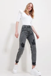 Women's Anthracite Snow Washed Mom Jean