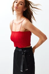 Red Textured Fabric Strapless Collar Crop Knitted Blouse