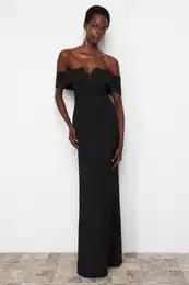 Black Body-Sitting Woven Long Evening Dress