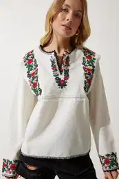 Happiness stanbul Women's Cream Floral Embroidered Scalloped Linen Blouse
